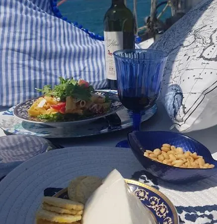 Panzió Bed & Boat Quo Vadis Yacht Bari